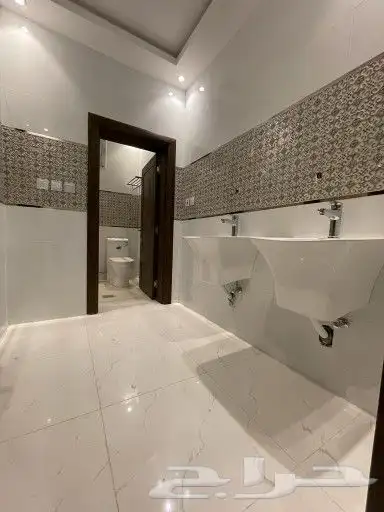 عمارة تصلح لسكن عمل عمل في البحر الأحمر في أملج 6
