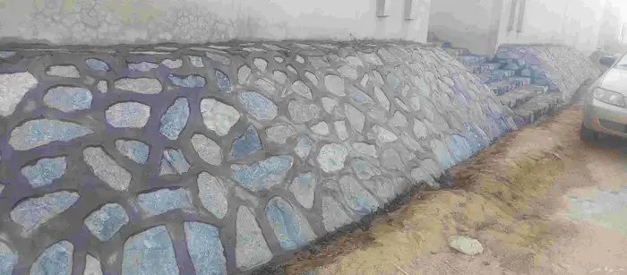 معلم حجر 0