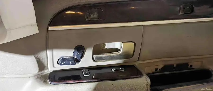 قطع غيار فورد لينكون تاون كار من 2003 الى 2011 41
