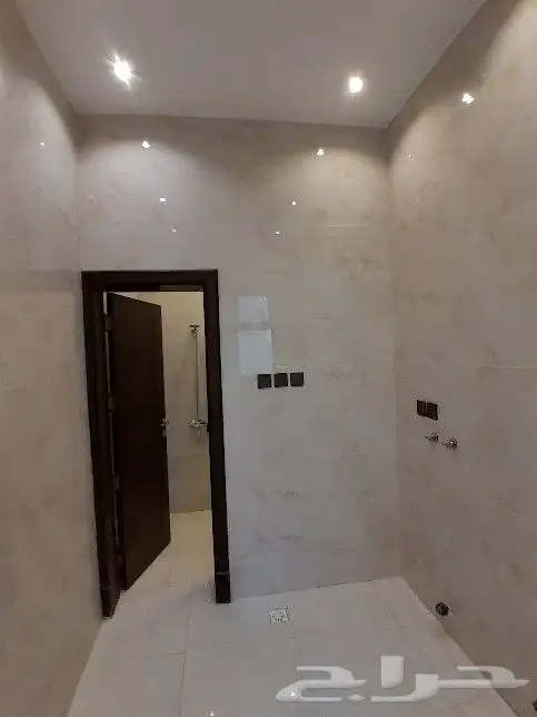 للبيع فيلا دبلكس دورين وملحق تشطيب VIP بدرة الموسي 31