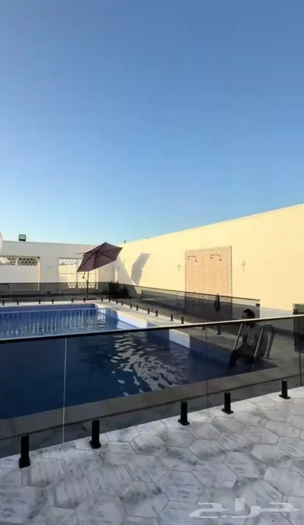 تفصيل درابزين زجاج ومسابح بالرياض 7