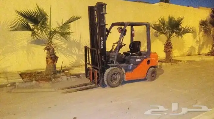 رافعات كهربائية وشوكيه وكرنات حفار سطحات 5