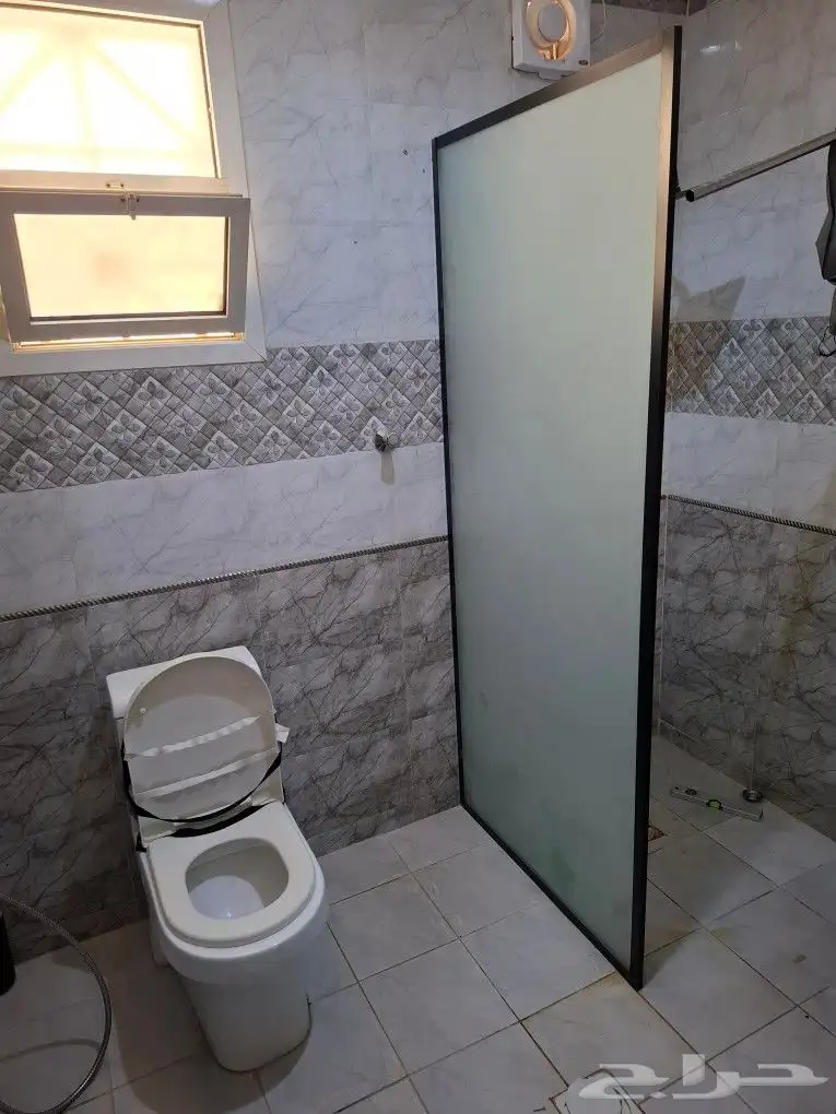 توريد وتركيب زجاج سيكوريت 12ملم واجهات مكاتب شاورات مسابح 2