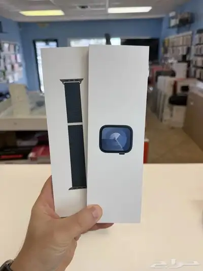 Apple Watch Series 9 45mm -Midnight- (GPS) with Black Bands 6