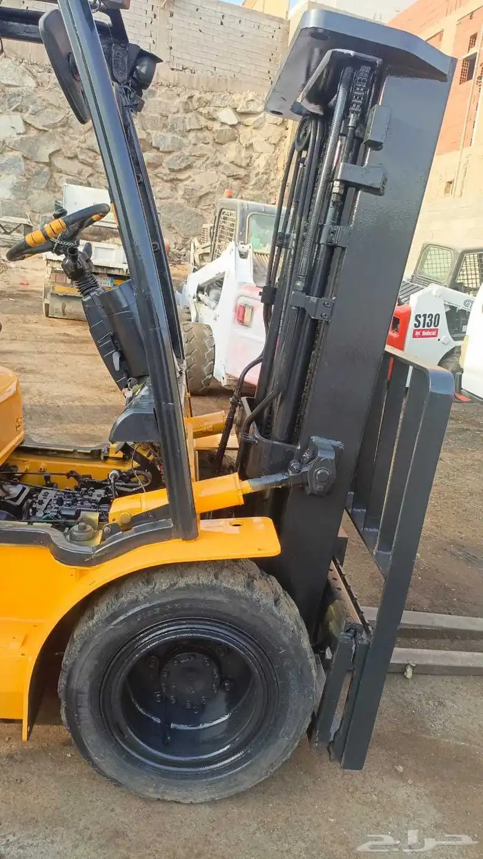 رافعه شوكيه سكين فوركليفت للايجار في جده 2