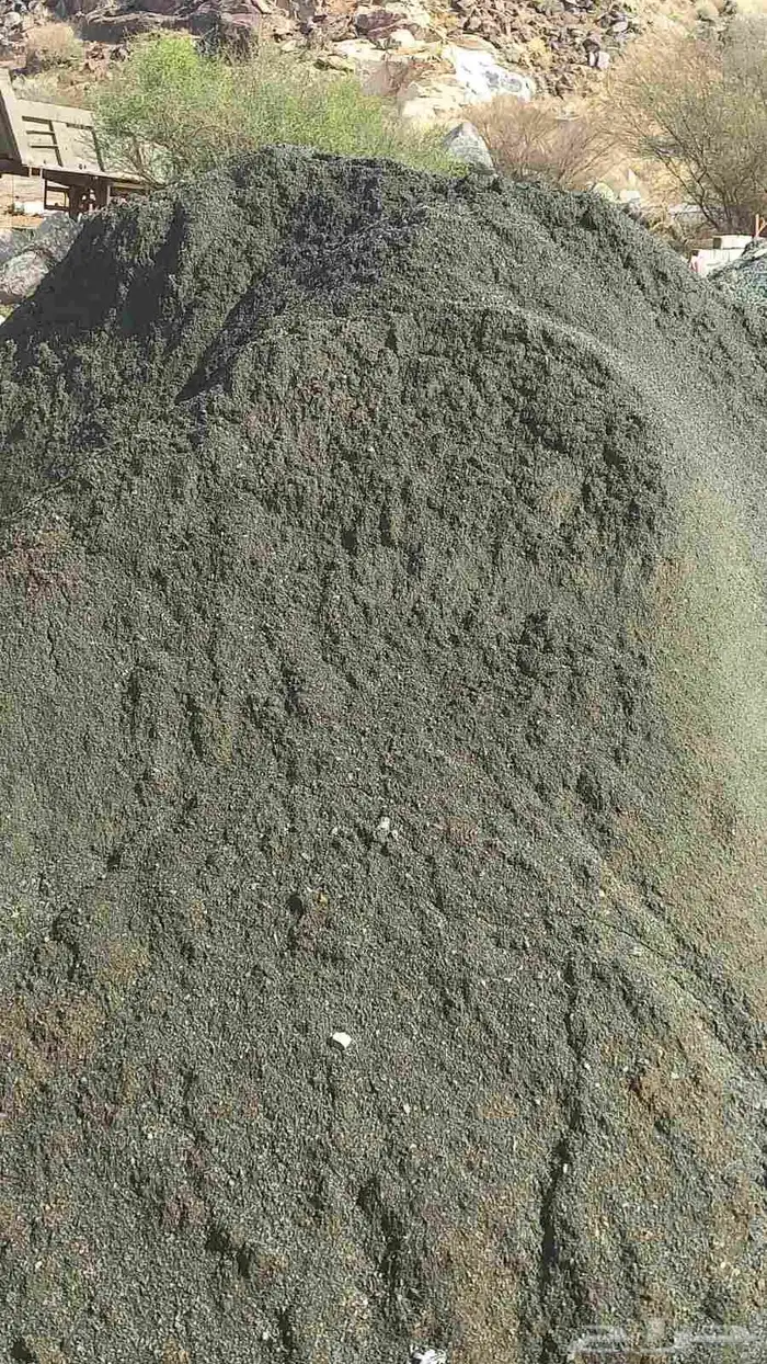 قلاب لنقل البطحاء والاسمنت والبلوك ومخلفات البناء الدمار 1