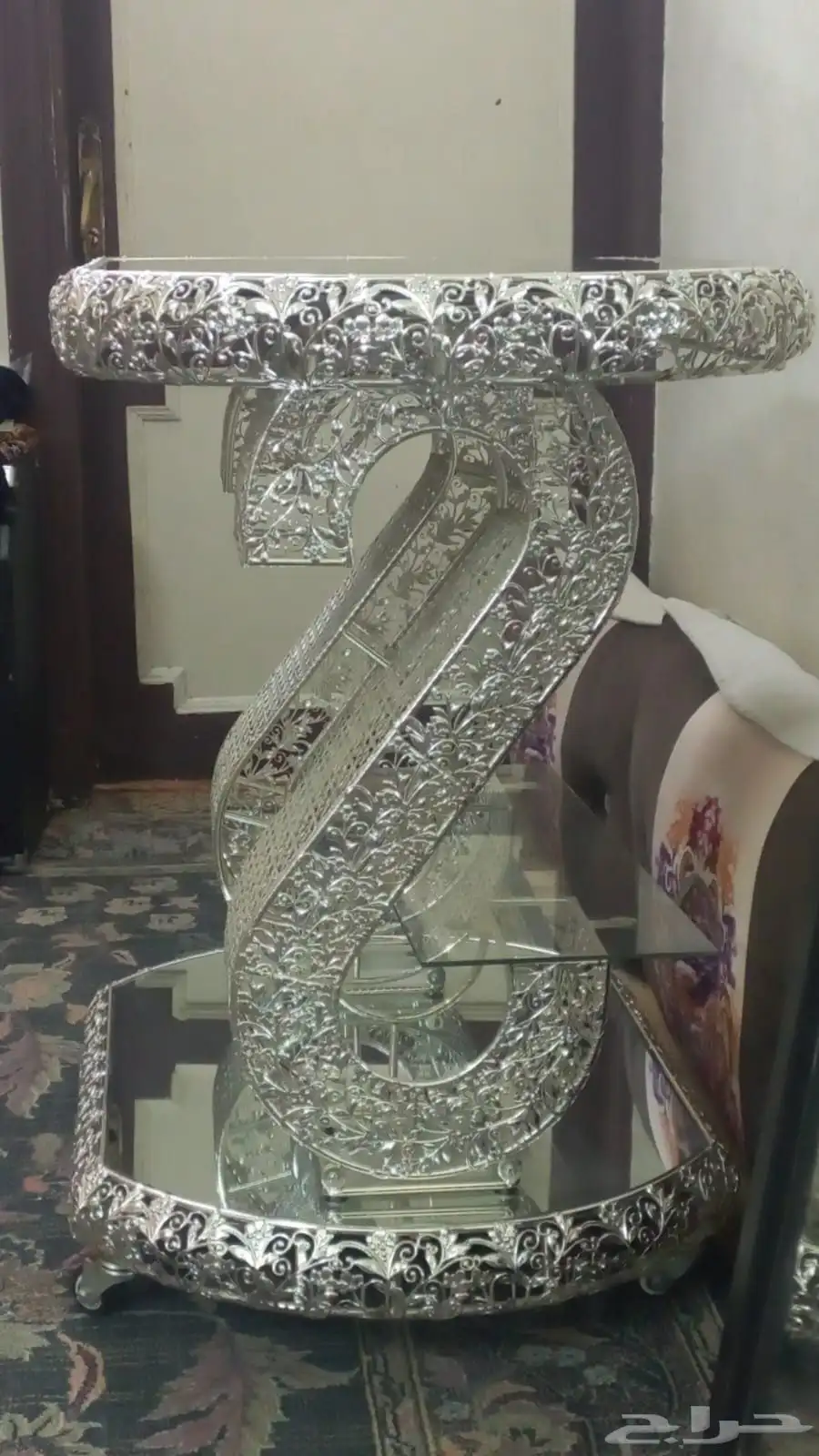 عربيه شبكه وطاولات مجلس و مرايا للبيع 2