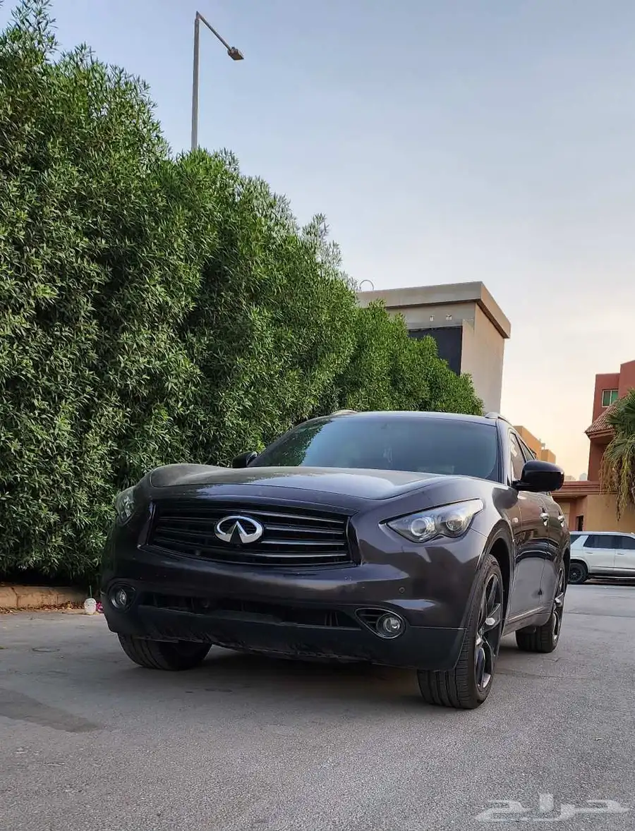 إنفنتي QX70S 2015 حالة ممتازة بدون رش أو حوادث عداد 133 ألف index