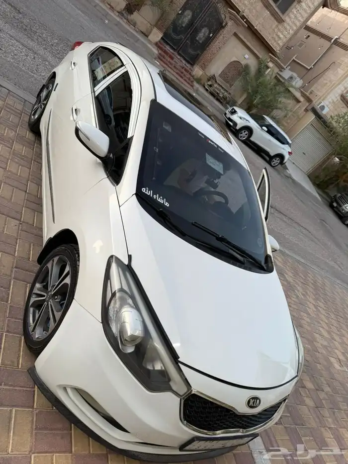 كيا سيراتو 2014 فل كامل بصمه داخليه وخارجيه 5