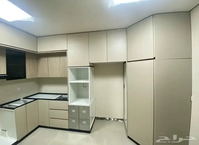 مطابخ تفصيل حسب الطلب   تصميم عصري وضمان جودة   أسعار منافسة 9