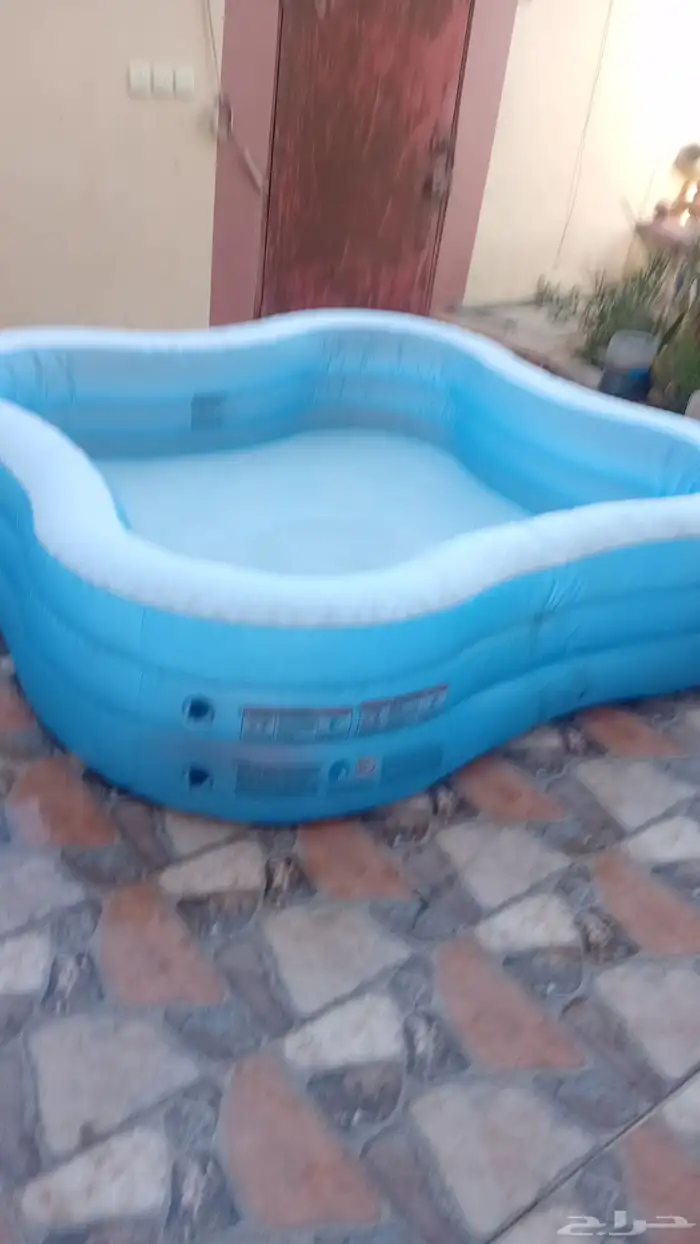 مسبح كبير 1