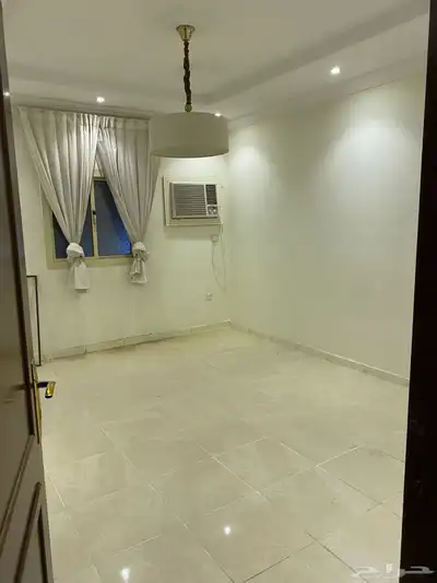 شقه 5غرف للايجار حي المنار 8