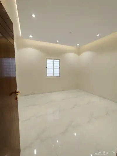 للبيع روف دور ثاني مودرن بجوار حديقه المليون المحاله ابها 4