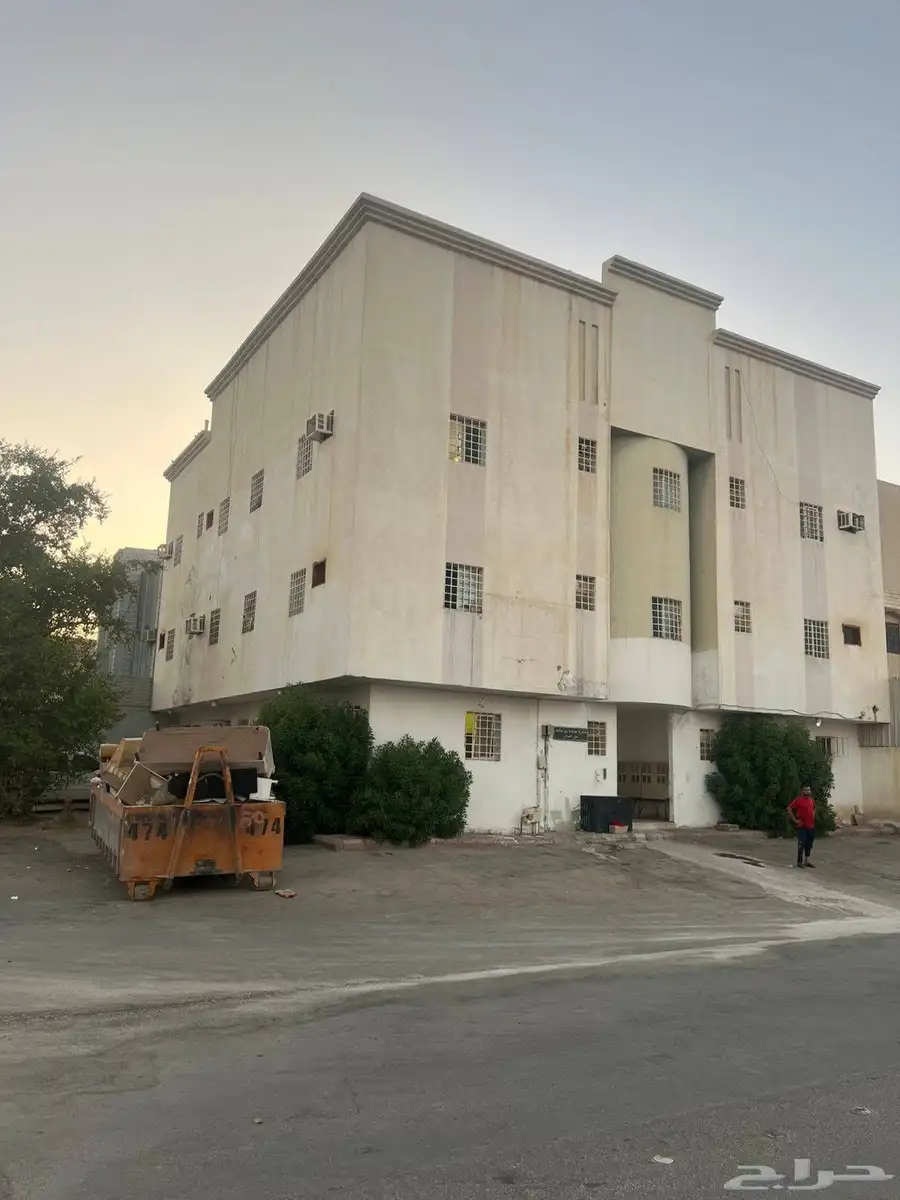 عماره للايجار بالكامل في حي طويق 0