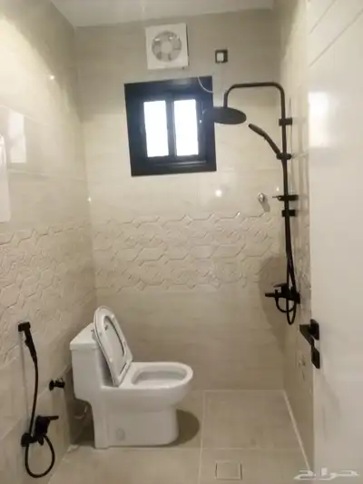 شركة تنظيف خزانات وشقق وفلل وعمائر وتنظيف بالبخار 4