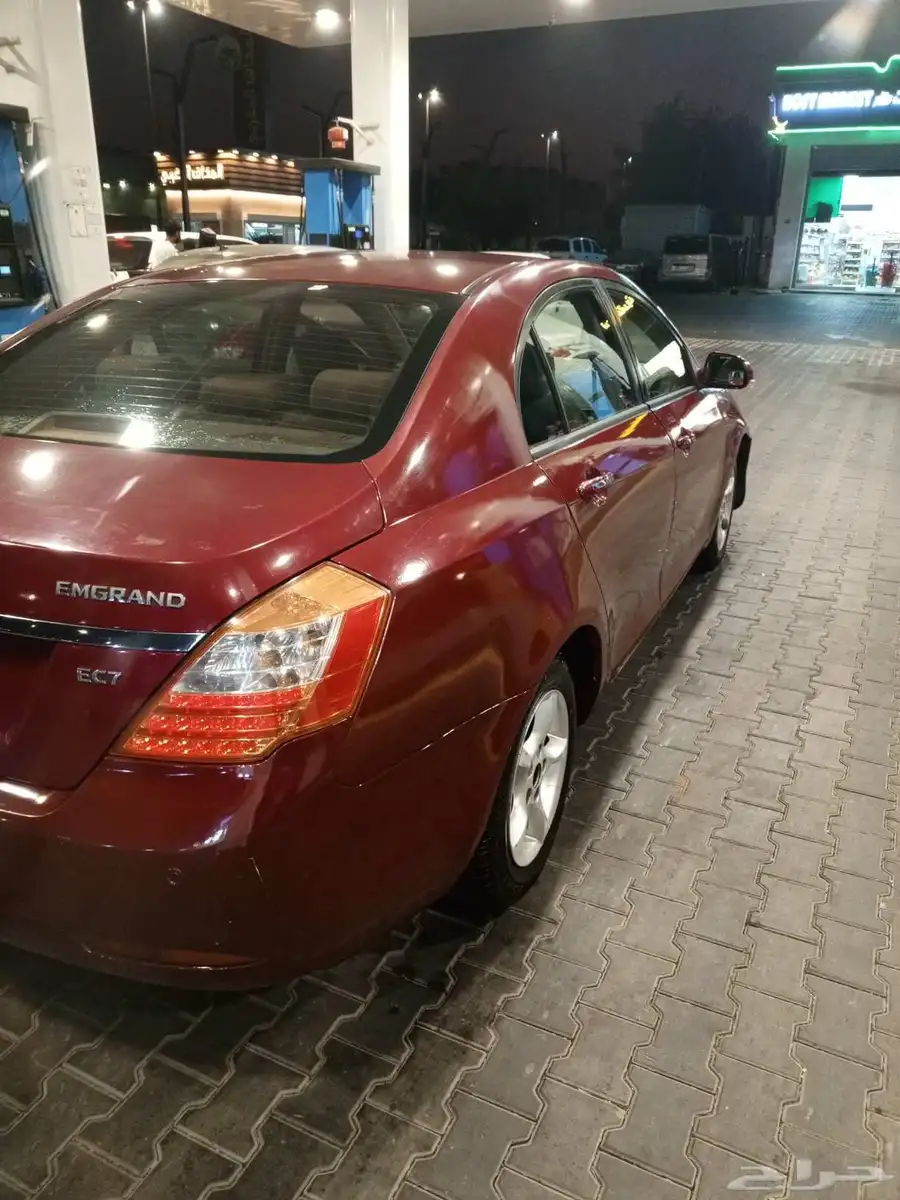 للبيع بسعر 6000 كاش اذا جاد تعال بسعر 6الاف غيره لاتجي 6
