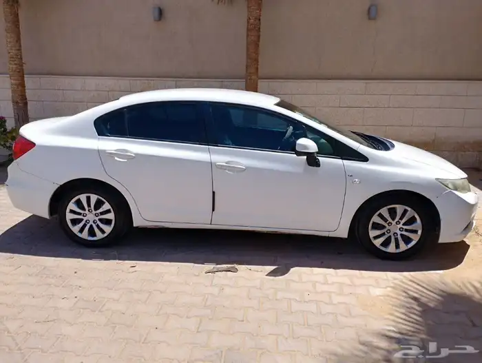 هوندا سيفيك موديل 2012 - LX 1.8 2