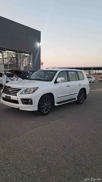 لكزس LX570 موديل 2015عداد243الف 1