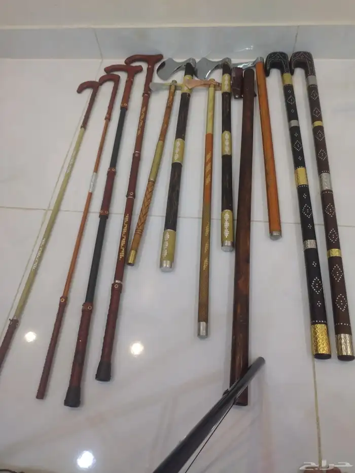 سكاكين وعصي وعطف تابع البث المباشر 0