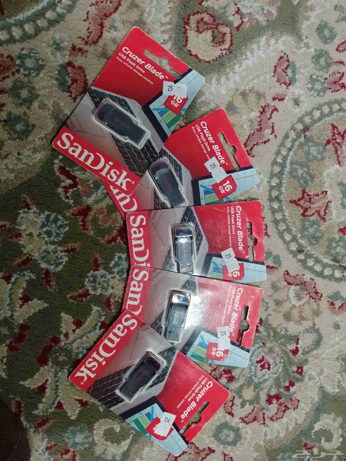 اغراض متنوعه فلاشات للبيع 3