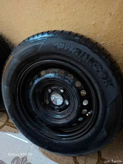 للبيع جنوط سوح مع كفرات هنكوك جديدة 1