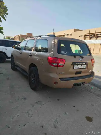 Toyota sequoia model 2010 2