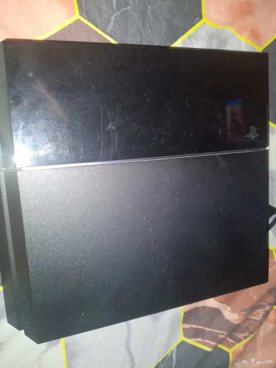 اشترى بلاستيشن 4 وحصل على شاشة مجانا 5