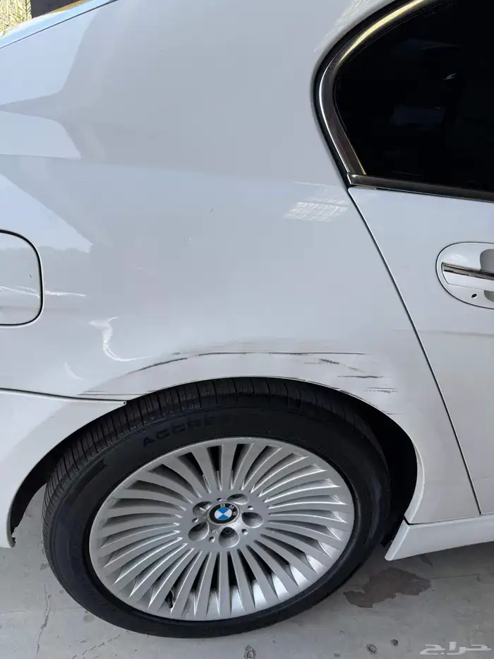 سيارة BMW 730Li موديل 2006 2