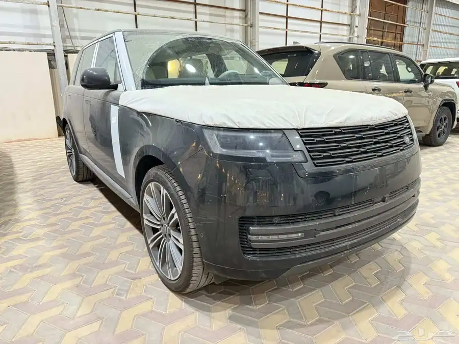 رنج روفر HSE 8V موديل 2025 عرض خاص780 شامل الضريبة 2