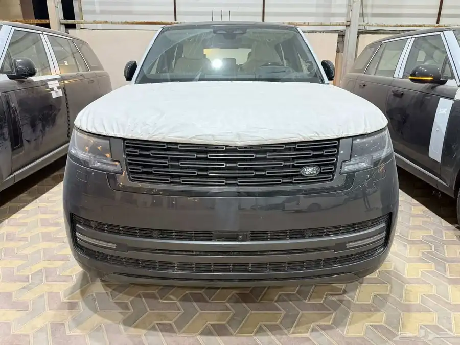 رنج روفر HSE 8V موديل 2025 عرض خاص780 شامل الضريبة 3