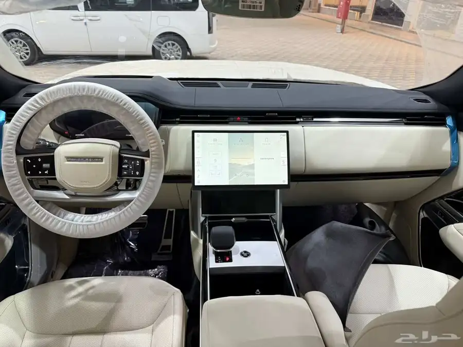 رنج روفر HSE 8V موديل 2025 عرض خاص780 شامل الضريبة 7