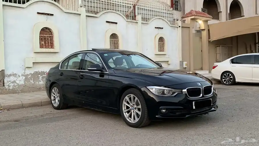 BMW 318i موديل 2018 index