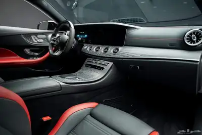 Mercedes E53 2021 17