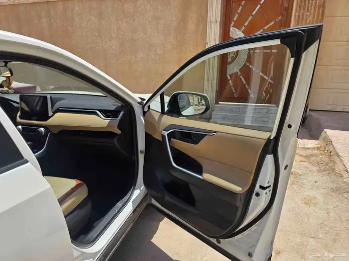 تويوتا راف فور 2020 ممشي 107000 10