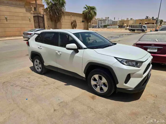 تويوتا راف فور 2020 ممشي 107000 5