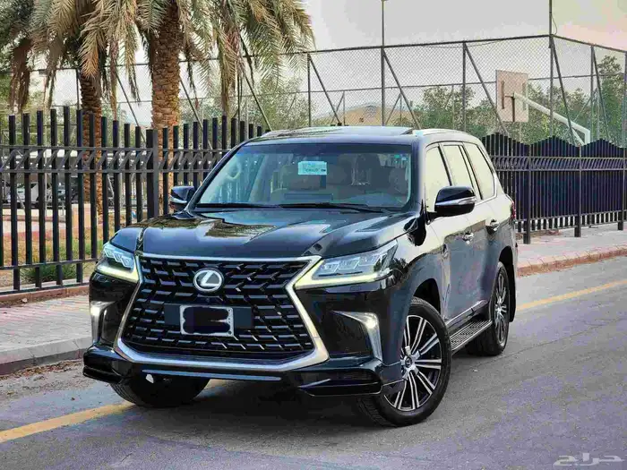 جيب لكزس LX 570 فل كامل 2021 ( بحالة الوكالة ) 2