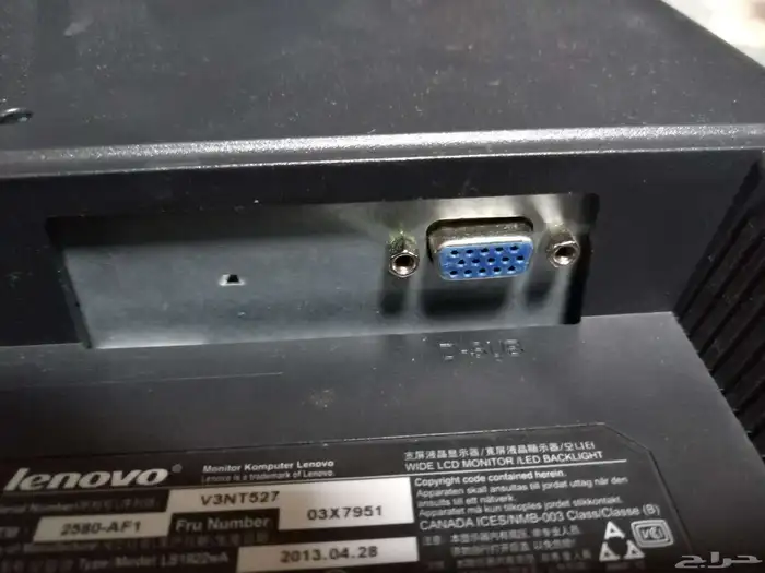 للبيع ثلاث شاشات 10