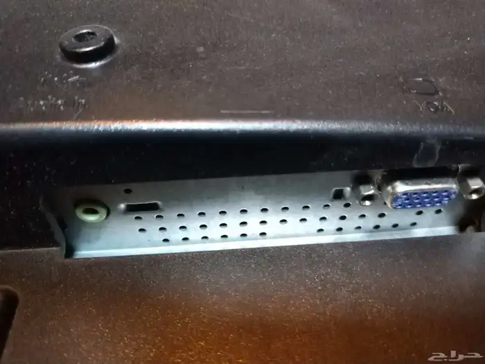 للبيع ثلاث شاشات 9