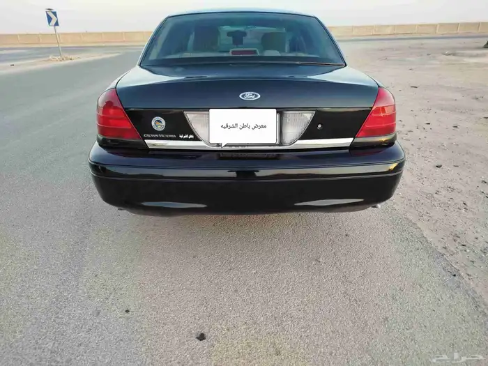 فورد كراون فيكتوريا 1