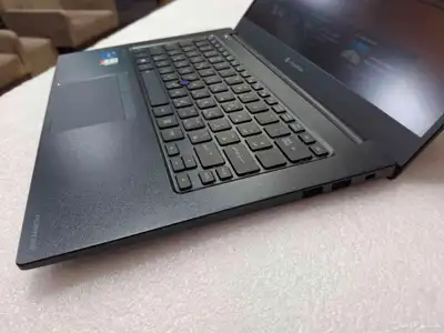 لاب توب توشيبا دينابوك جيل 11 بحالة ممتازة 3