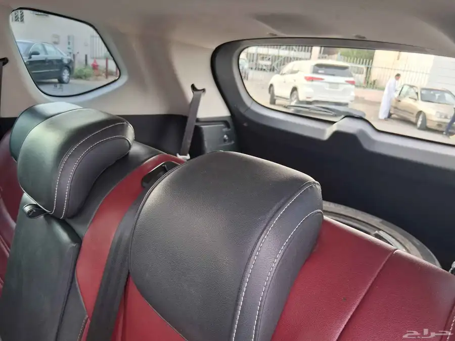 سياره مكسس دي 60 وكاله شرط بدون حوادث تبغى جنط يمين فقط 5