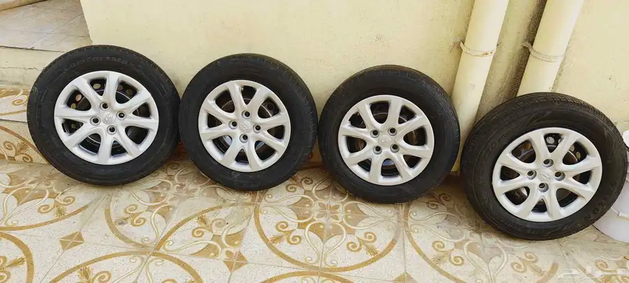 جنوط هيونداي 4مسمار وكالة  طيس وكالة  كفر مستعمل. 0