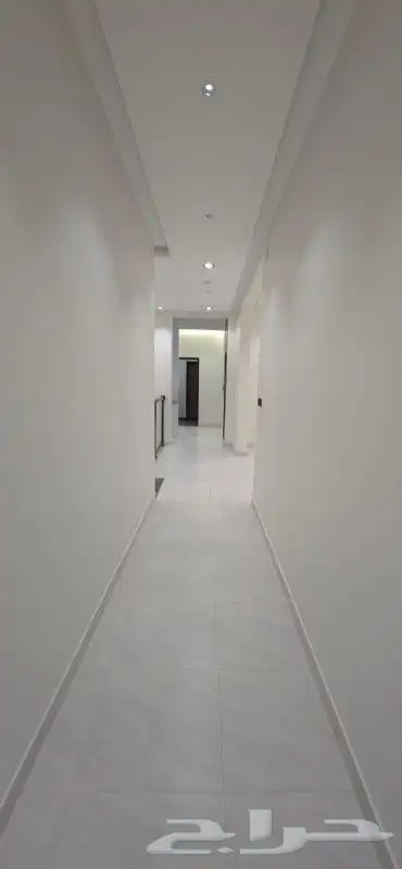 للبيع روف علوي مع ملحق مدخل سياره تشطيب راقي من 730الف 25