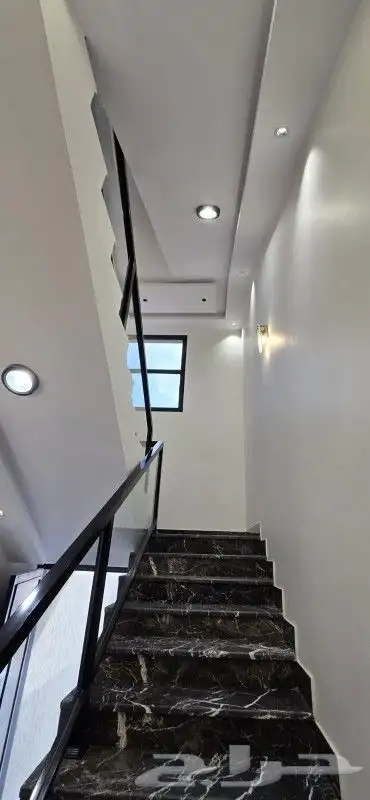 للبيع روف علوي مع ملحق مدخل سياره تشطيب راقي من 730الف 4
