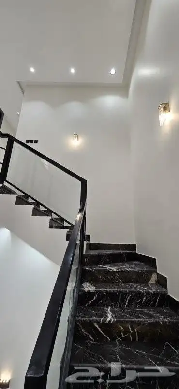 للبيع روف علوي مع ملحق مدخل سياره تشطيب راقي من 730الف 16