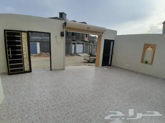 للبيع دور مستقل مع ملحق تشطيبات فاخره من 820الف بدرة الخميس 1