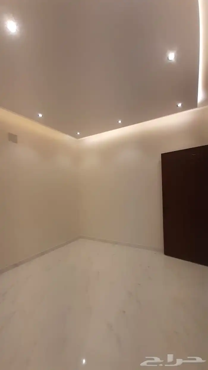 للبيع دور به ملحق السعر حصري 3