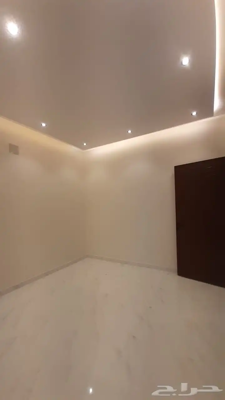 للبيع دور به ملحق السعر حصري 3