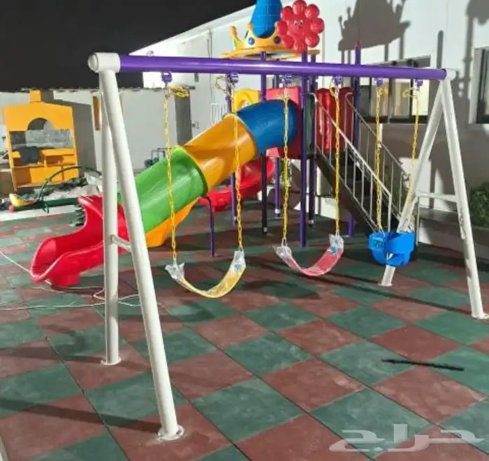 في مرجيحه دواره زحليقه نطاطه 8 قدم 10 قدم 6 قدم 10