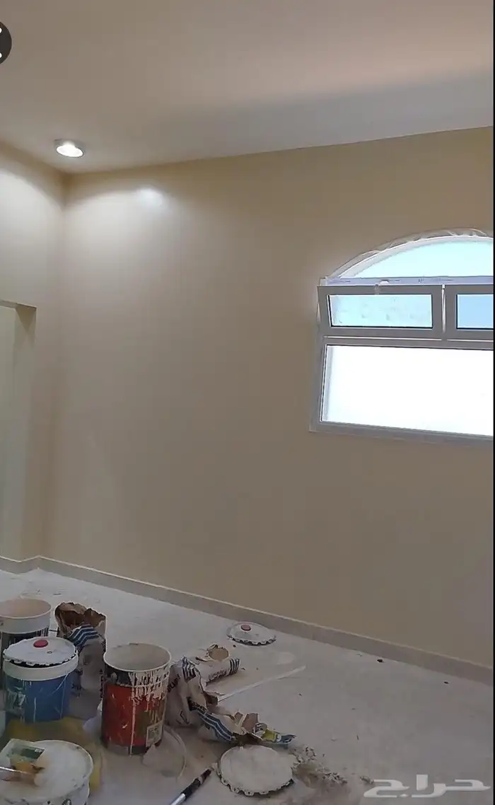 Highquality interior and exterior paints with a clean finish 3